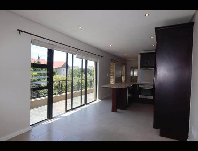 1 BEDROOM PROPERTY TO RENT IN WYNBERG UPPER